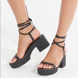 Lace Up Platform Sandal